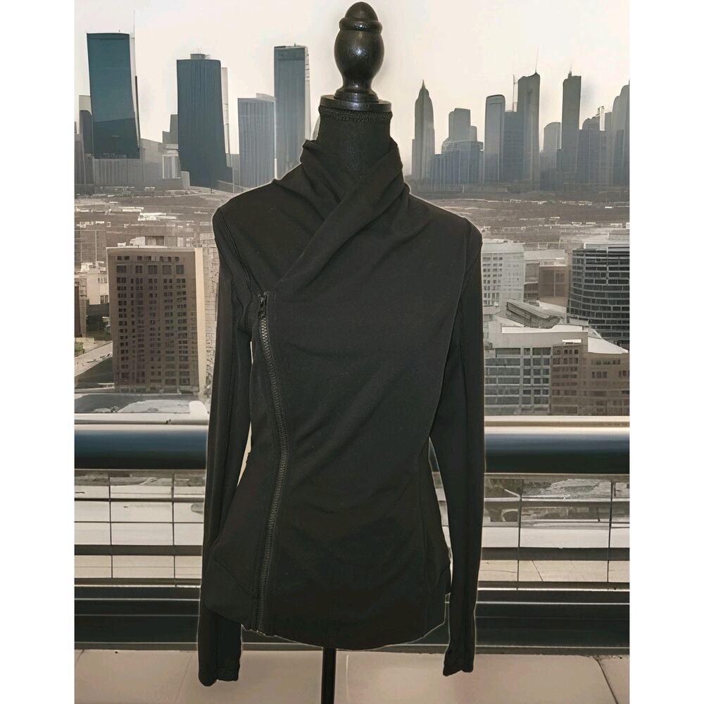 Lululemon Bhakti Yoga Wrap Jacket Size 8 Black Grey Stripe Zip Wrap Asymmetrical